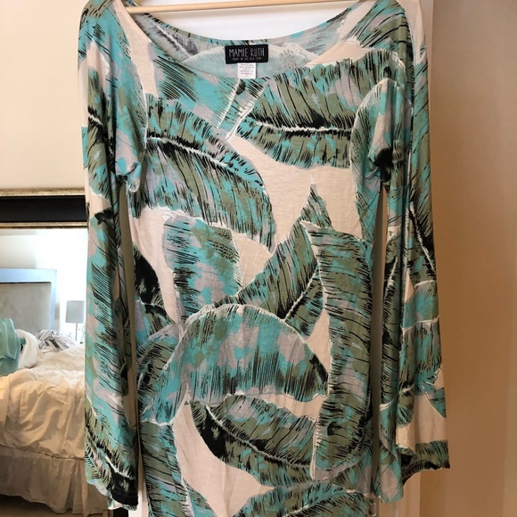 Mamie Ruth Bell Sleeve Dress - Picture 2 of 3